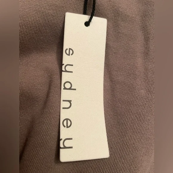 NWT Boutique Open Back Crystal Embellished Sweatshirt Sweater Olive Size L - Picture 4 of 10